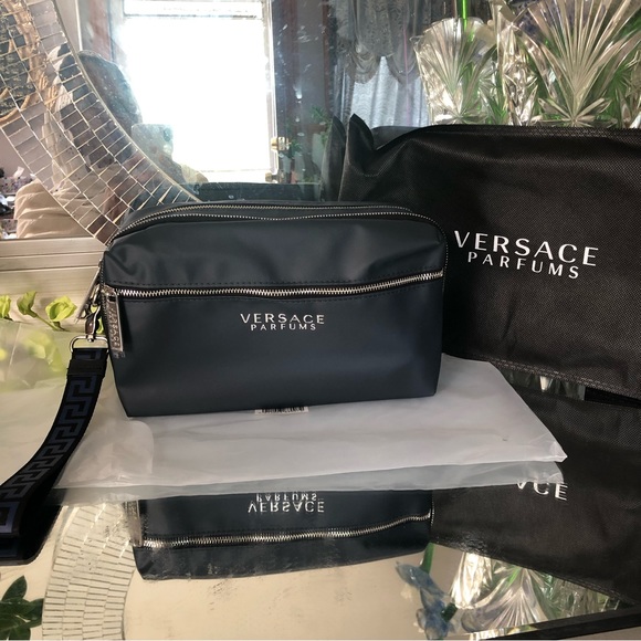 - Versace - Picture 10 of 13